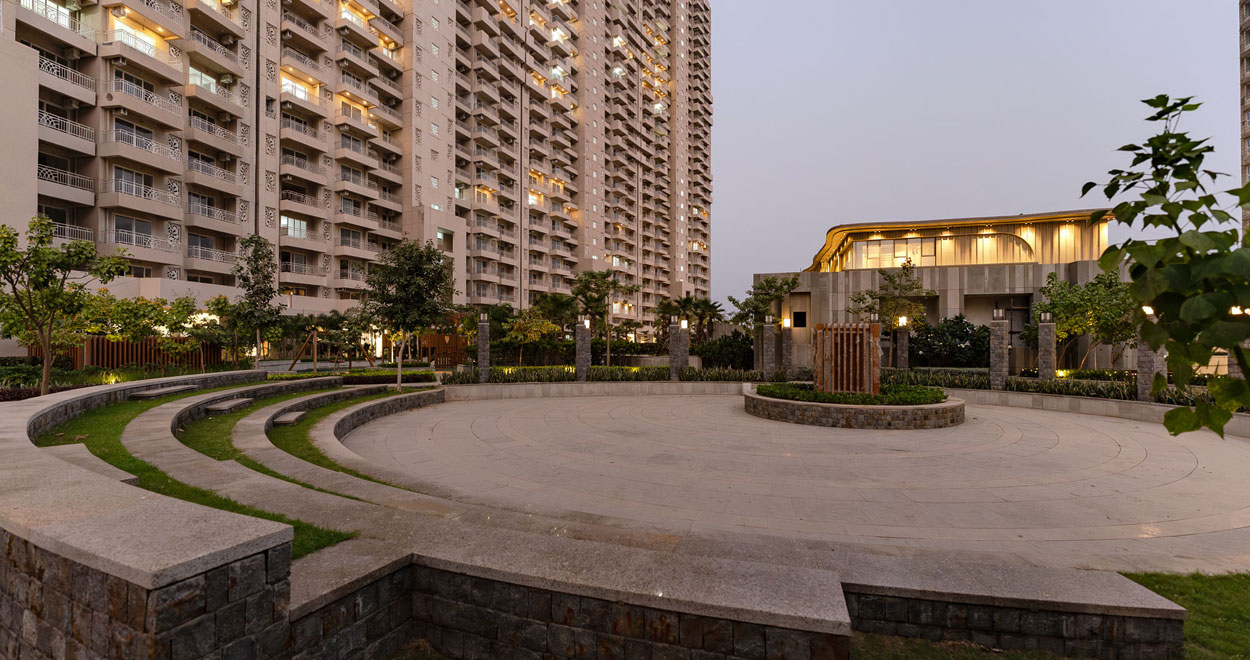 County The Center Court: Redefining Commercial Real Estate in Noida